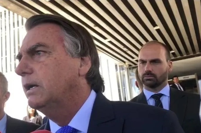 Na véspera do julgamento Bolsonaro diz que TSE tem que manter a imparcialidade