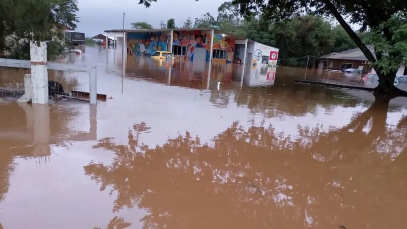 Rio Grande do Sul em Alerta: 105 Mortes e Mais de 1,47 Milhão de Afetados por Enchentes