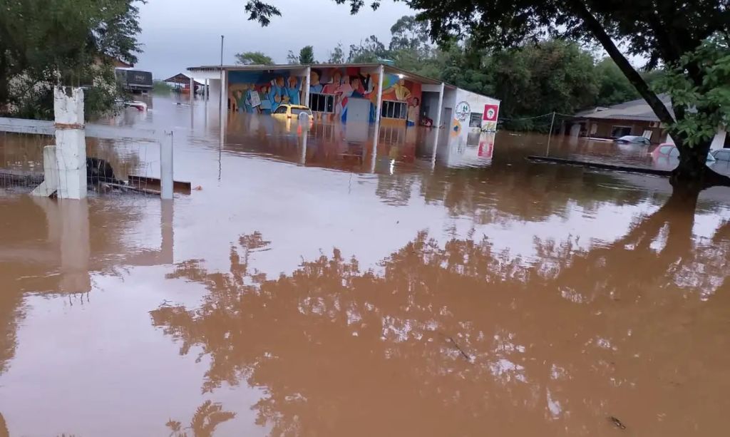 Rio Grande do Sul em Alerta: 105 Mortes e Mais de 1,47 Milhão de Afetados por Enchentes