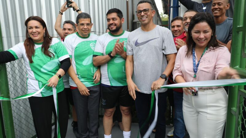 UEA inaugura arena esportiva em homenagem ao ex-reitor José Aldemir de Oliveira