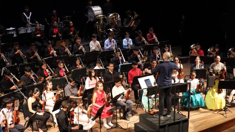 Concerto da Juventude: projetos de extensão da UEA celebram o Dia das Mães, no Teatro Amazonas