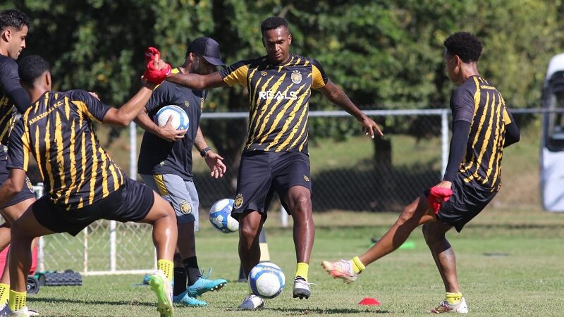 Jô, do Amazonas, é preso por falta de pagamento de pensão alimentícia minutos antes de jogo da B